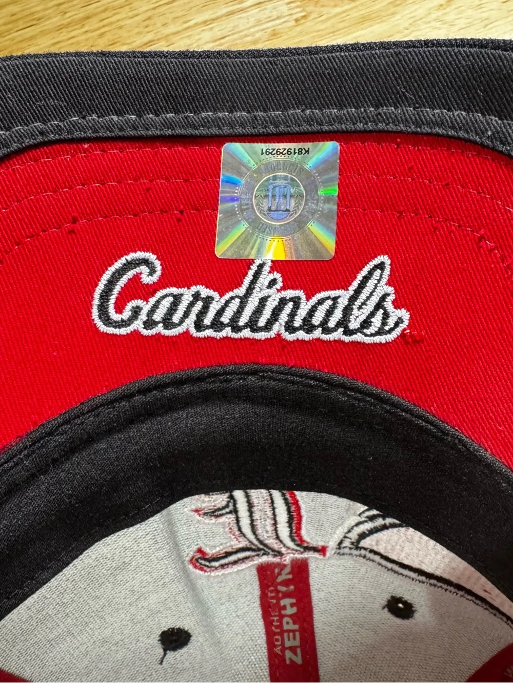 Zephyr Louisville Cardinals NCAA Stretch Fit Hat Size S Black Red Embroidered